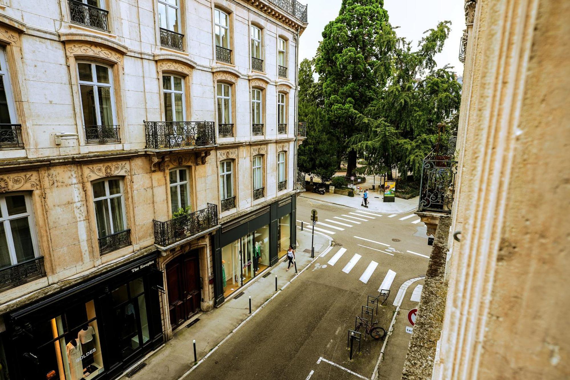 Le St Amour Elegant 2 Chambres *Wifi/Super Centre* Besanzón Exterior foto